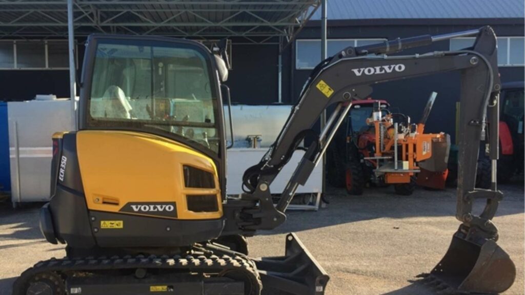 Volvo excavator – Francesco Camilloni